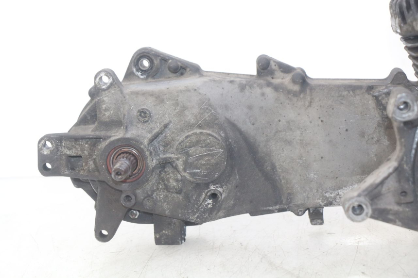 photo de MOTEUR PEUGEOT ELYSTAR 50 (2002 - 2014) - État de surface