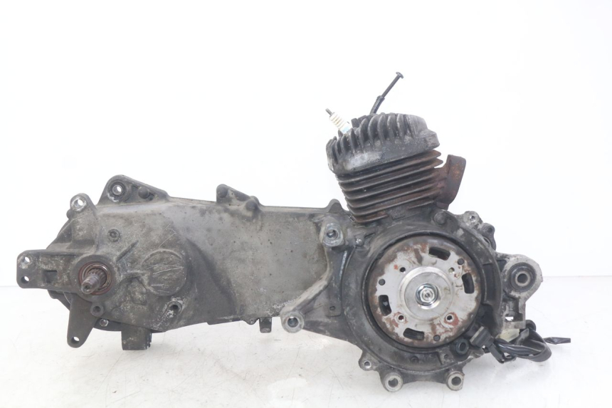 photo de MOTEUR PEUGEOT ELYSTAR 50 (2002 - 2014) - Pièce contrôlée