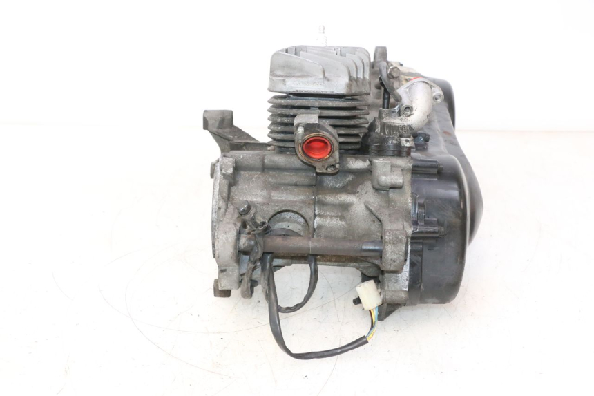 photo de MOTEUR PEUGEOT ELYSTAR 50 (2002 - 2014) - Inspection visuelle
