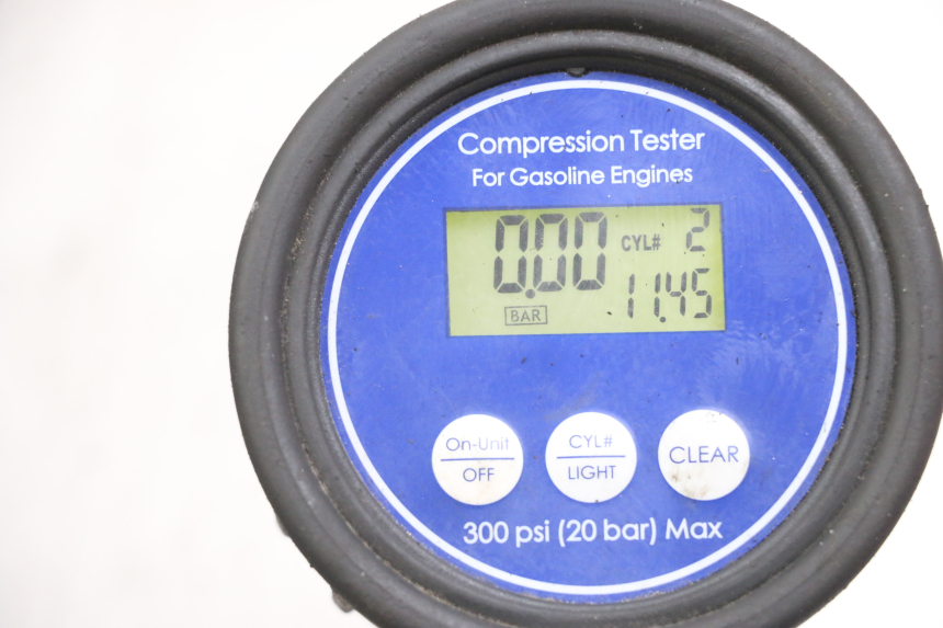 photo de MOTEUR HONDA FJS SILVERWING SILVER WING 600 (2001 - 2010) - Angle alternatif