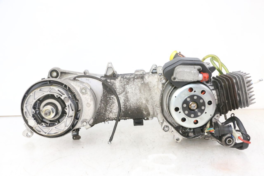 photo de MOTEUR PIAGGIO FLY 2T 50 (2004 - 2017) - Zoom composants