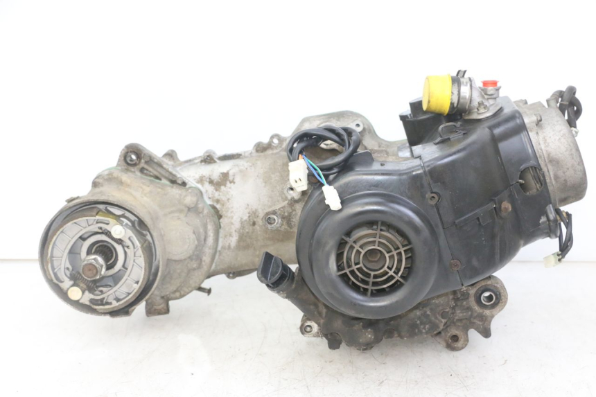 photo de MOTEUR VENESI FLY RETRO 4T 50 (2020 - 2025) - Vue rapprochée