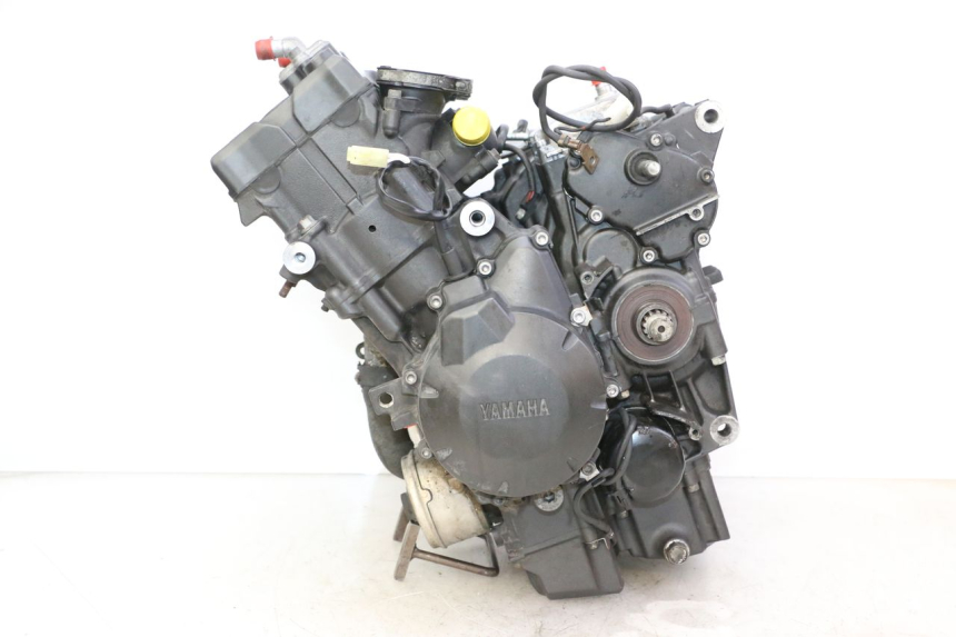 photo de MOTEUR YAMAHA FZ6 FAZER S2 600 (2007 - 2011) - Vue principale