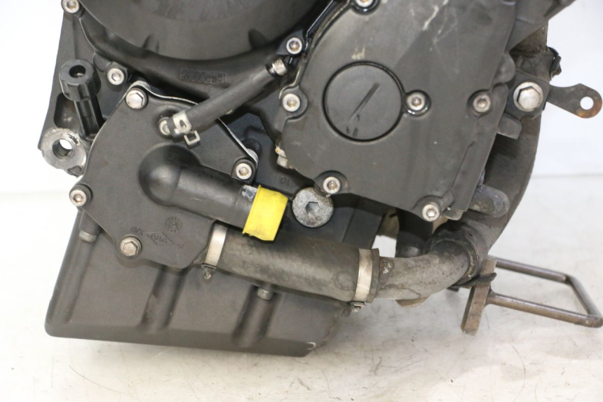 photo de MOTEUR YAMAHA FZ6 FAZER S2 600 (2007 - 2011) - Autre angle de vue