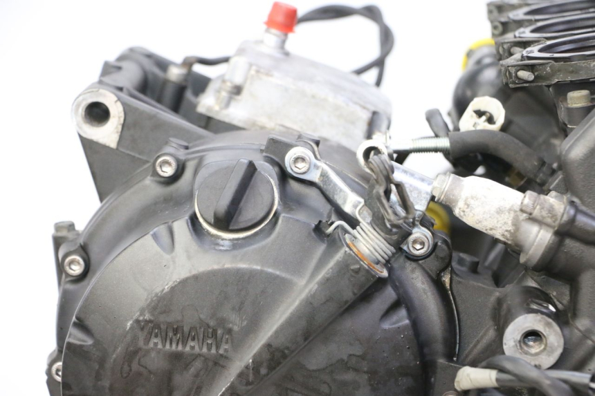 photo de MOTEUR YAMAHA FZ6 FAZER S2 600 (2007 - 2011) - Gros plan technique