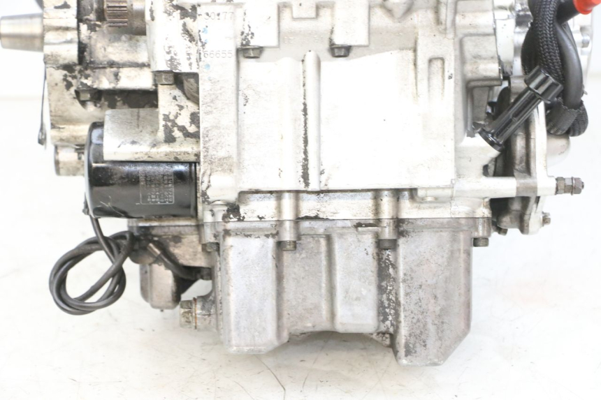 photo de MOTEUR YAMAHA FZ6 N FAZER 600 (2004 - 2006) - Vue d’ensemble