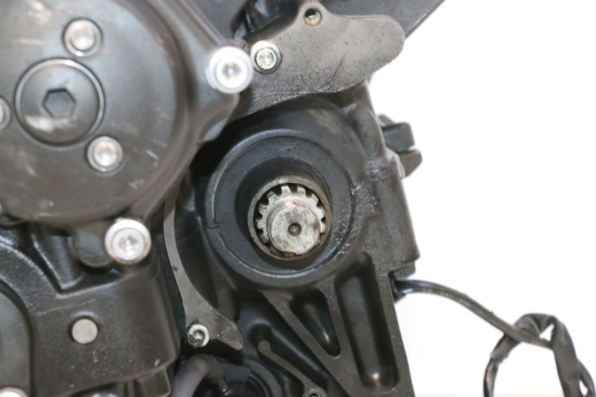 photo de MOTEUR YAMAHA FZ8 800 (2010 - 2016) - Gros plan technique
