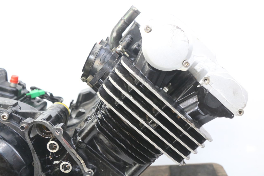 photo de MOTEUR YAMAHA FZS FAZER 600 (1998 - 2001) - Angle alternatif