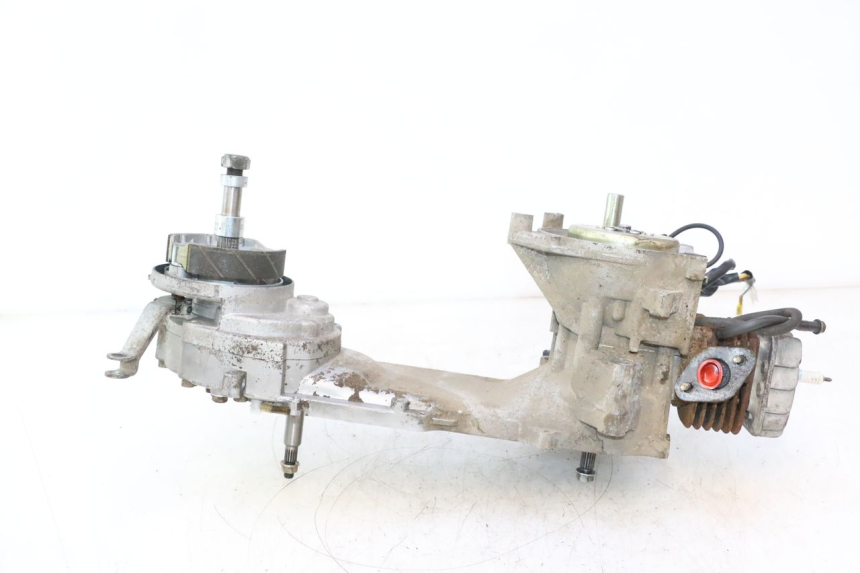 photo de MOTEUR VASTRO GP 2T 50 (2013 - 2017) - Marquages et références