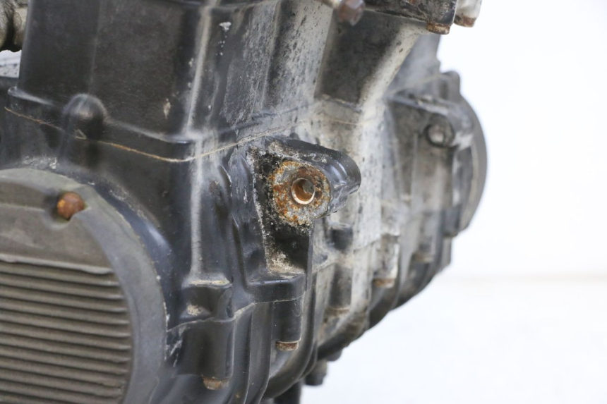 photo de MOTEUR KAWASAKI GPX R WARBIRD 600 (1988 - 1993) - État de surface