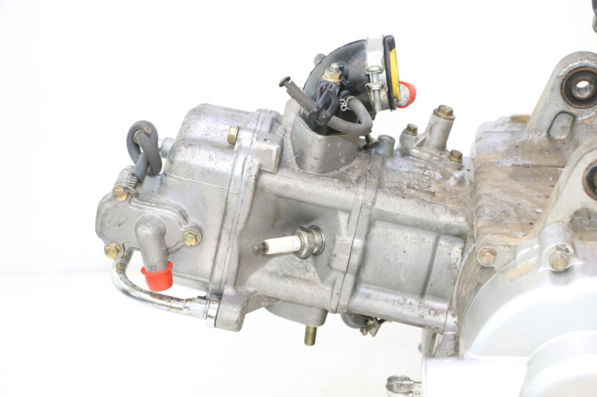 photo de MOTEUR KYMCO GRAND DINK 125 (2008 - 2014) - Angle alternatif