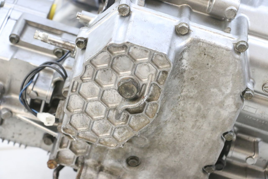 photo de MOTEUR SUZUKI GSF N BANDIT 600 (1996 - 1999) - Zoom état d’usage