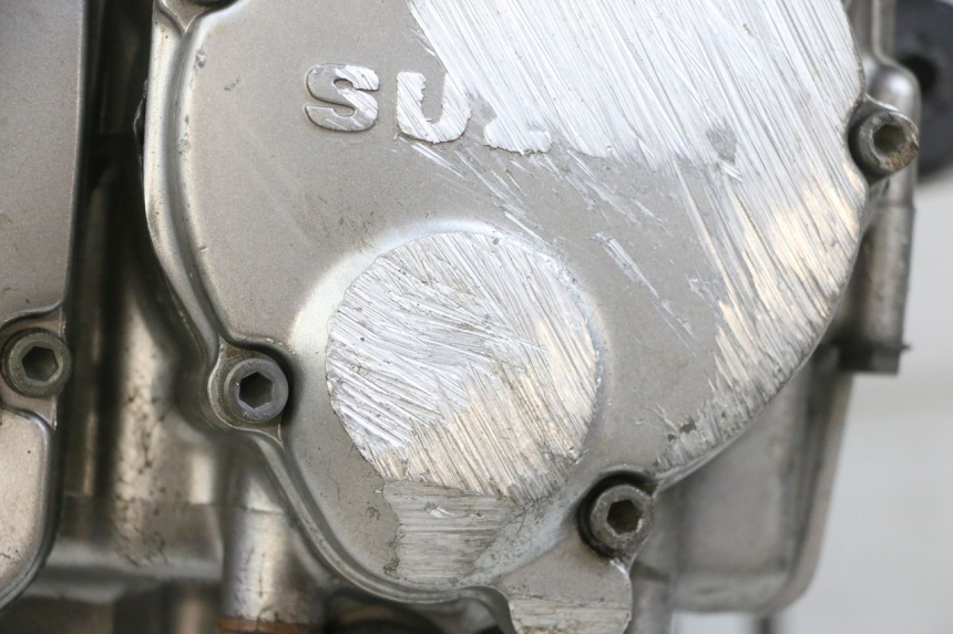 photo de MOTEUR SUZUKI GSF N BANDIT 600 (1996 - 1999) - Marquages et références