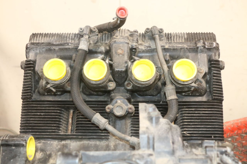 photo de MOTEUR SUZUKI GSX-F GSX  F 1100 (1988 - 1994) - Gros plan technique