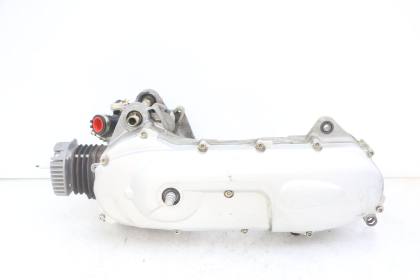 photo de MOTEUR YAMAHA JOG R 50 (2004 - 2014) - Marquages et références