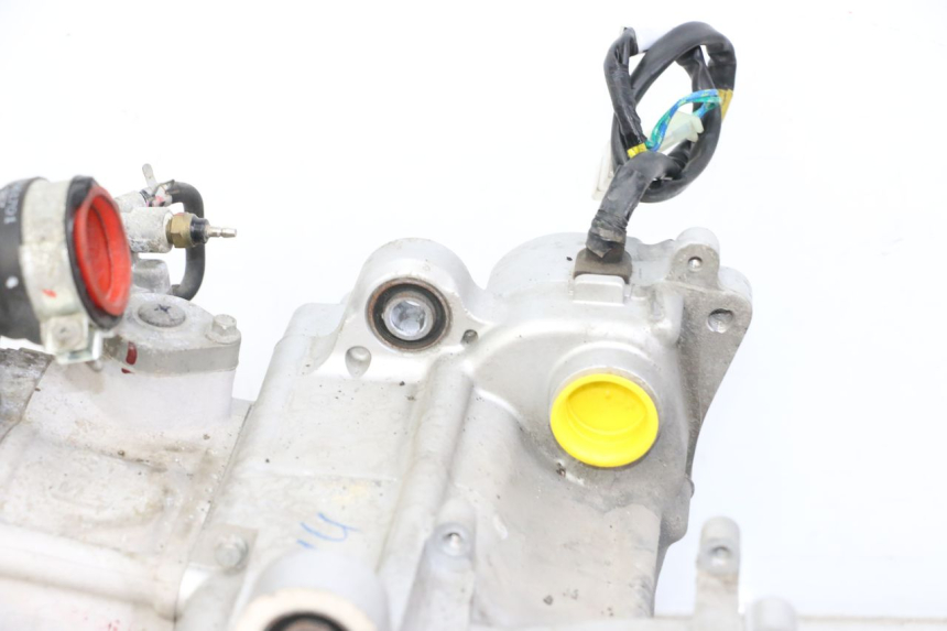 photo de MOTEUR SYM JOYMAX 125 (2010 - 2017) - Inspection visuelle