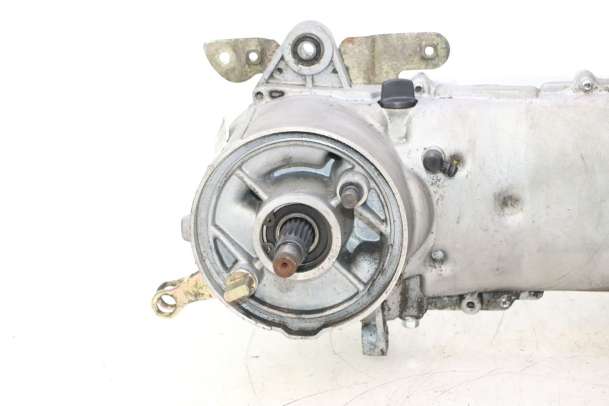 photo de MOTEUR RIDE JUMP 2T 50 (2012 - 2017) - Gros plan technique