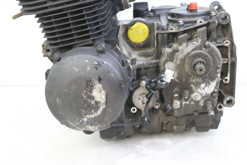 photo de MOTEUR KAWASAKI ZR7 ZR-7 S 750 (1999 - 2004) - Gros plan technique