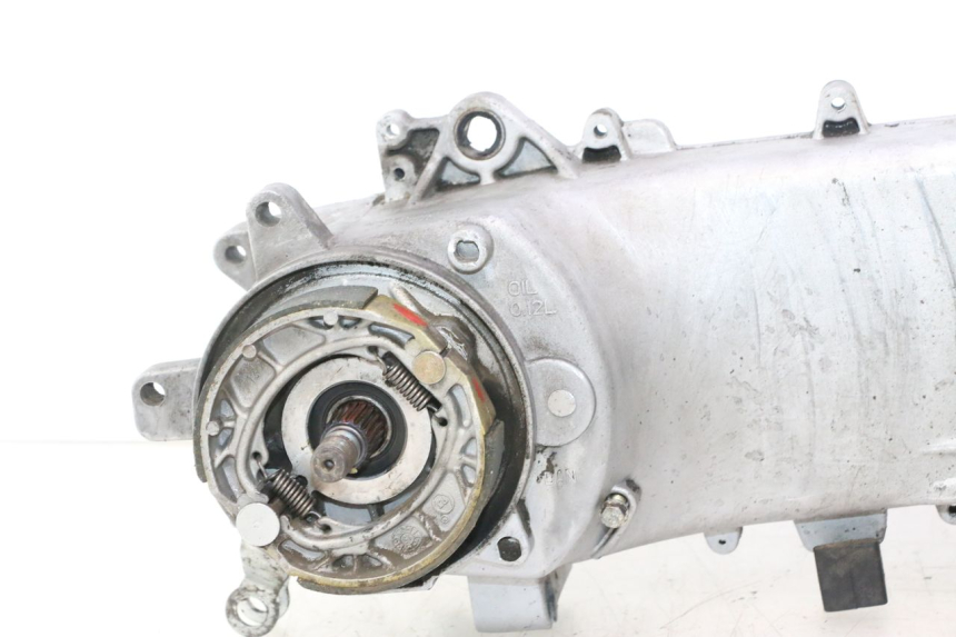 photo de MOTEUR PEUGEOT KISBEE 2T 50 (2010 - 2017) - Vue rapprochée
