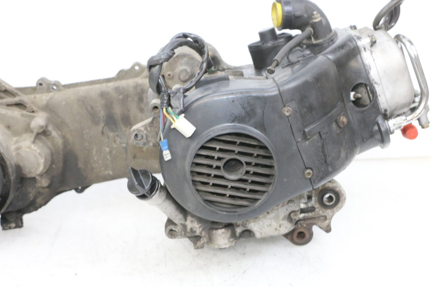 photo de MOTEUR PEUGEOT KISBEE 4T 50 (2010 - 2017) - Vue rapprochée