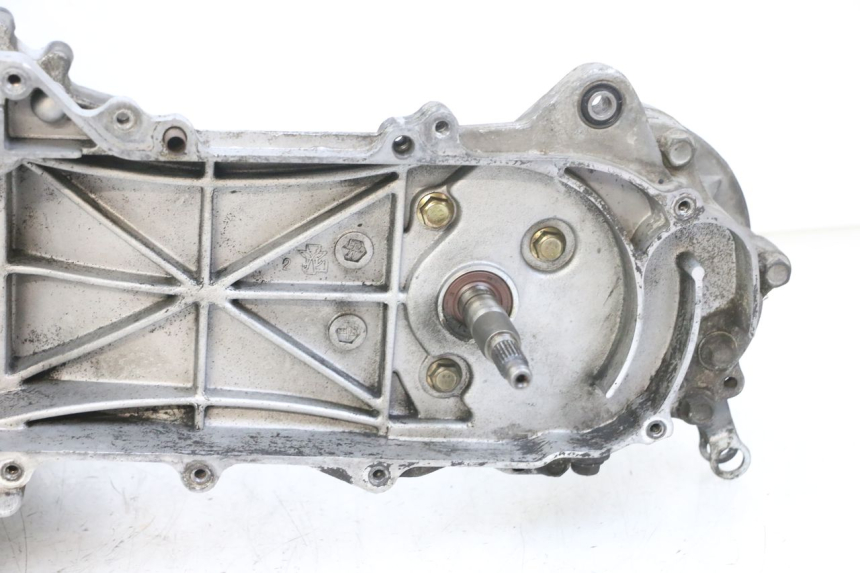 photo de MOTEUR PEUGEOT KISBEE 4T 50 (2018 - 2022) - Vue rapprochée