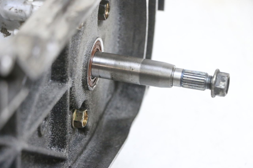 photo de MOTEUR PEUGEOT KISBEE 4T 50 (2010 - 2017) - Angle alternatif