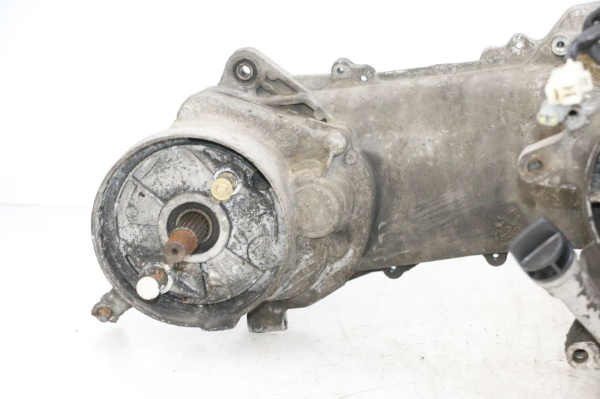 photo de MOTEUR PEUGEOT KISBEE 4T 50 (2018 - 2022) - Vue rapprochée