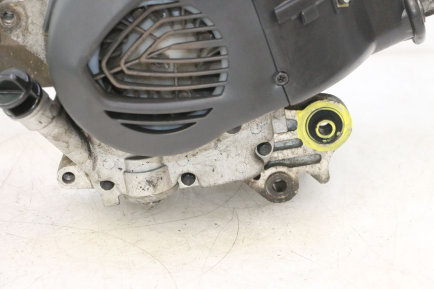 photo de MOTEUR PEUGEOT KISBEE 4T 50 (2023 - 2026) - Vue rapprochée