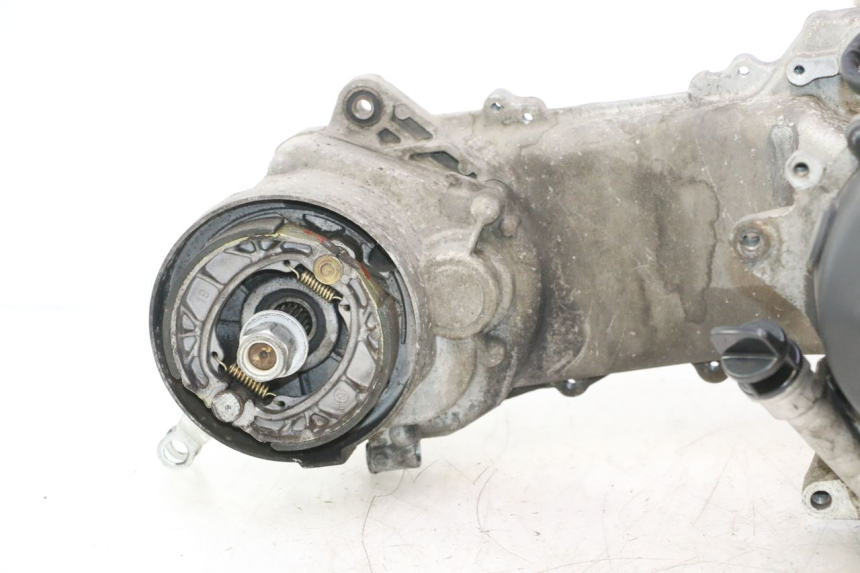 photo de MOTEUR PEUGEOT KISBEE 4T 50 (2023 - 2026) - Photo complémentaire