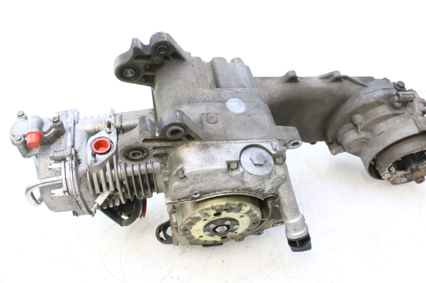 photo de MOTEUR PEUGEOT KISBEE 4T 50 (2010 - 2017) - Vue d’ensemble
