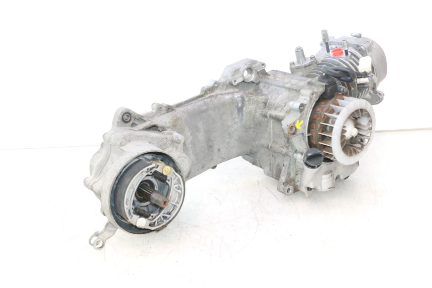 photo de MOTEUR PEUGEOT KISBEE 4T 50 (2018 - 2022) - Angle alternatif