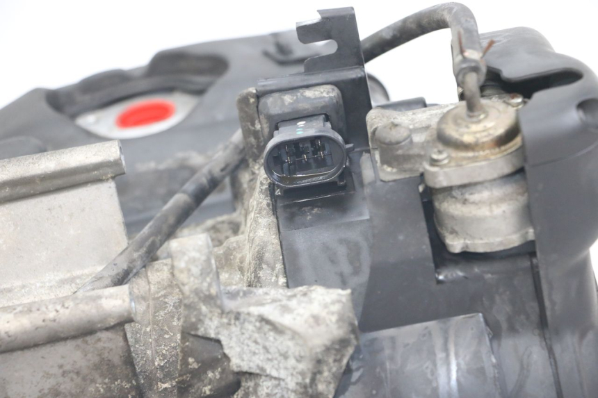 photo de MOTEUR PIAGGIO LIBERTY 125 (2009 - 2013) - Gros plan technique