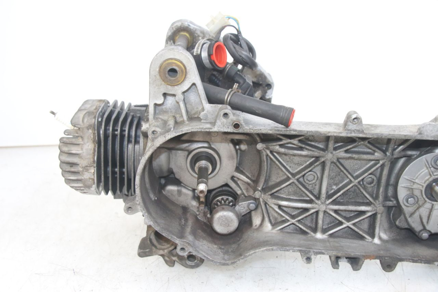 photo de MOTEUR PEUGEOT LUDIX 50 (2005 - 2007) - Zoom composants