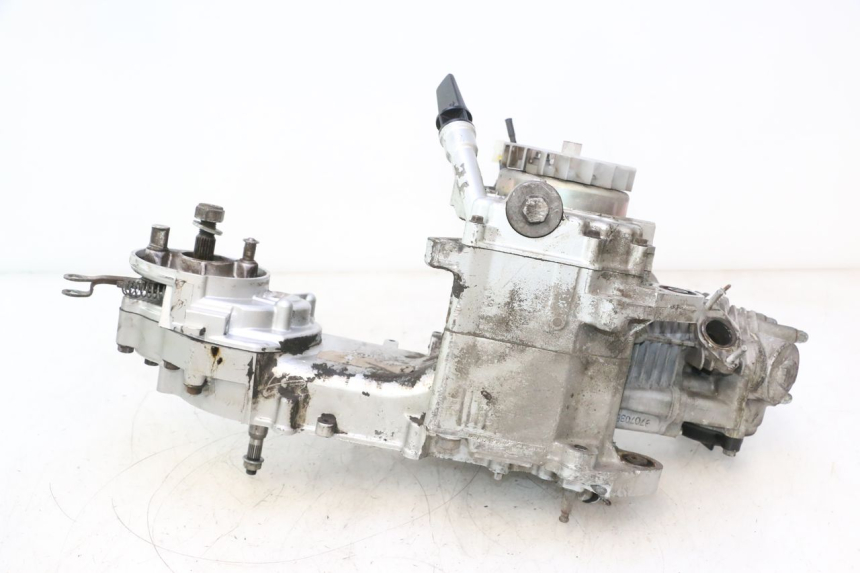 photo de MOTEUR SYM MIO 50 (2005 - 2010) - État de surface