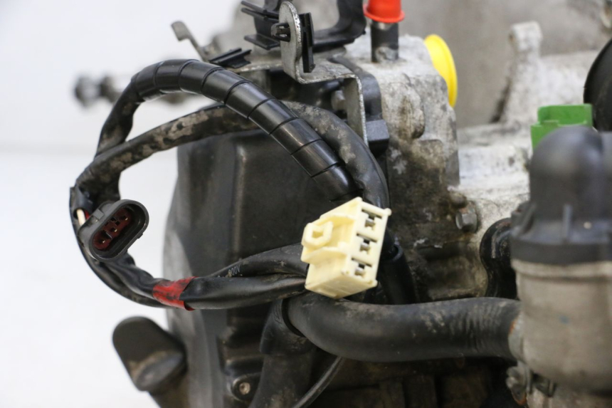 photo de MOTEUR PIAGGIO MP3 HPE 350 (2018 - 2020) - Angle alternatif