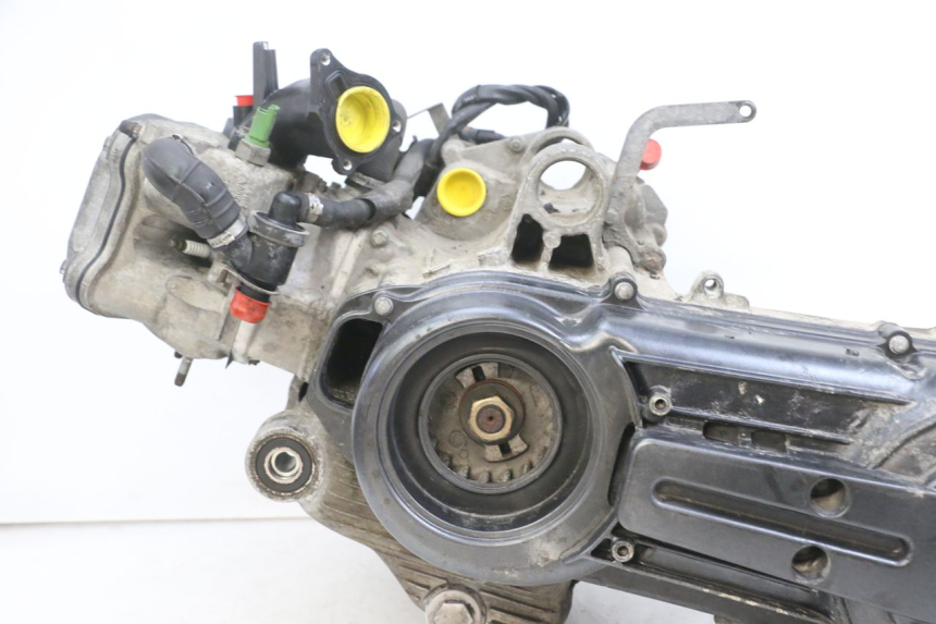photo de MOTEUR PIAGGIO MP3 LT 400 (2007 - 2012) - Gros plan technique