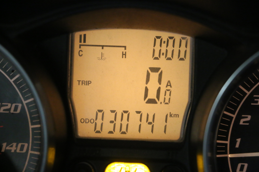 photo de MOTEUR PIAGGIO MP3 125 (2006 - 2014) - Aperçu profil