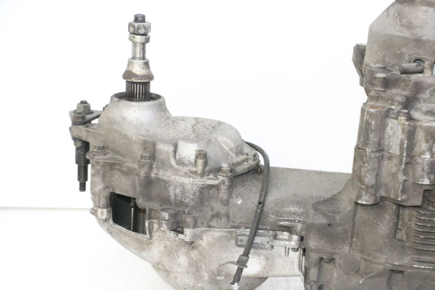 photo de MOTEUR PIAGGIO MP3 125 (2006 - 2014) - Autre angle de vue