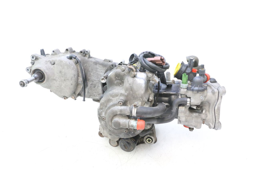 photo de MOTEUR PIAGGIO MP3 RL 250 (2006 - 2010) - Vue d’ensemble