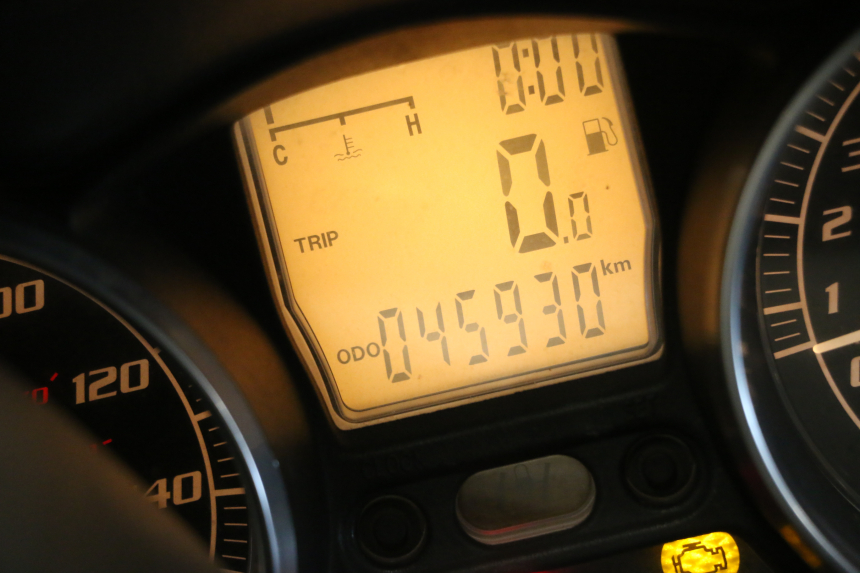 photo de MOTEUR PIAGGIO MP3 125 (2006 - 2014) - Gros plan technique