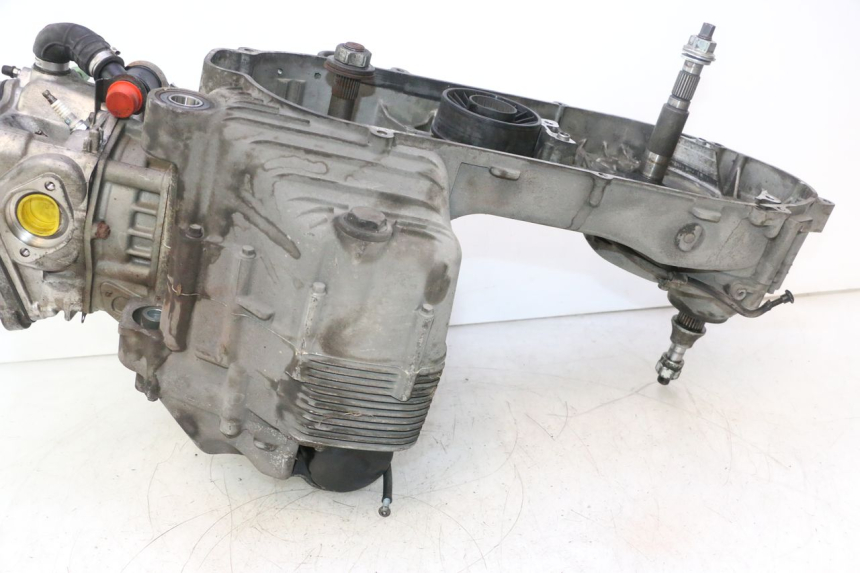 photo de MOTEUR PIAGGIO MP3 500 (2016 - 2018) - Vue d’ensemble