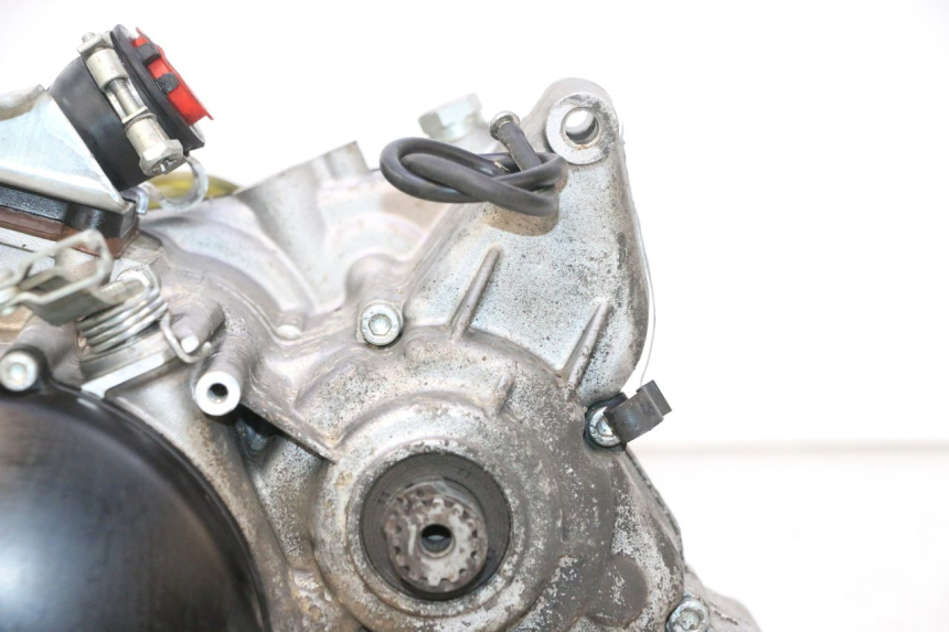 photo de MOTEUR RIEJU MRT PRO SUPERMOTARD 50 (2007 - 2018) - Autre angle de vue