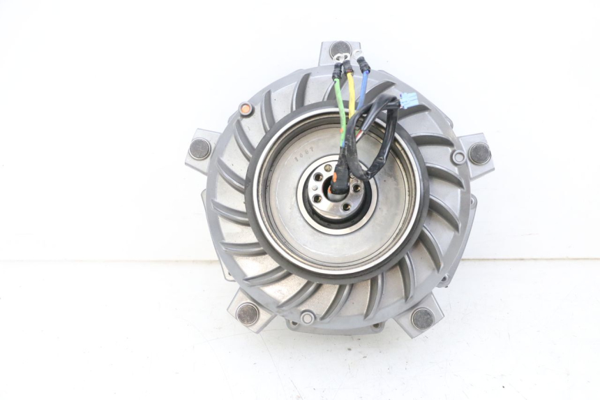 photo de MOTEUR YAMAHA NEO'S CORE 1 (2022 - 2026) - Gros plan technique