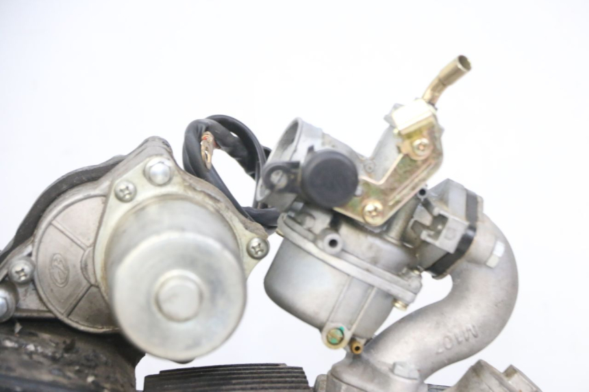 photo de MOTEUR NITRO MOTORS SPEEDY 125 - Zoom composants