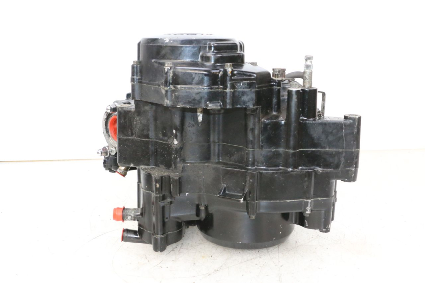 photo de MOTEUR HONDA NSR R 125 (1994 - 2003) - Gros plan technique