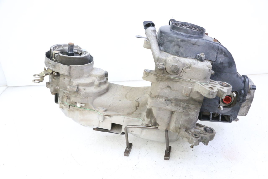 photo de MOTEUR JM MOTORS OLDIES GT 4T 50 (2018 - 2025) - Autre angle de vue