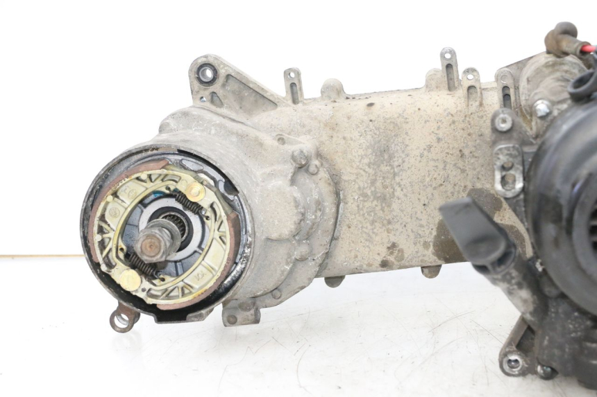 photo de MOTEUR SYM ORBIT 2 4T 50 (2008 - 2017) - Vue rapprochée