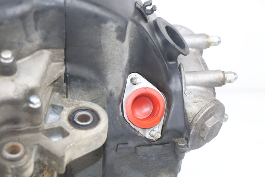 photo de MOTEUR SYM ORBIT III 3 4T 50 (2021 - 2025) - Zoom état d’usage