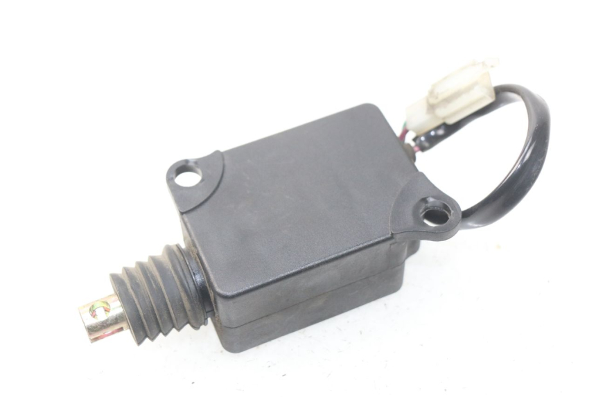 photo de MOTEUR OUVERTURE COFFRE SYM GTS EFI ABS 125 (2012 - 2016) - Zoom état d’usage
