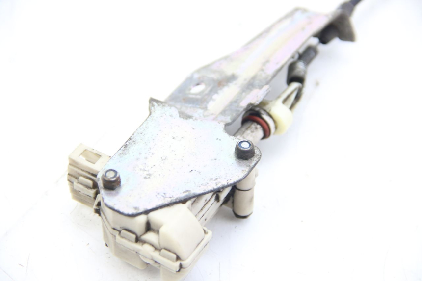 photo de MOTEUR OUVERTURE COFFRE PIAGGIO LIBERTY IGET 4T 50 (2015 - 2020) - Autre angle de vue